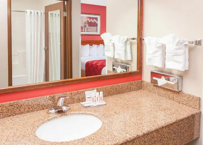 Baymont By Wyndham Decatur Il North 3* Forsyth