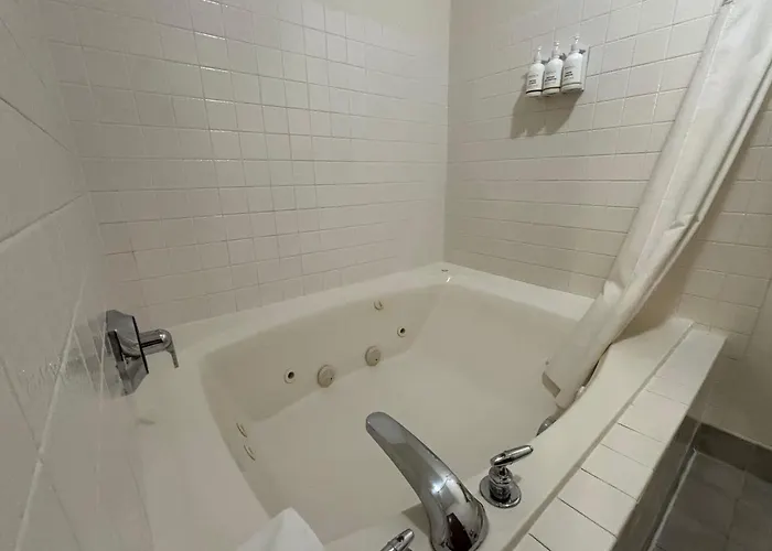 Baymont By Wyndham Decatur Il North Hotel 3*