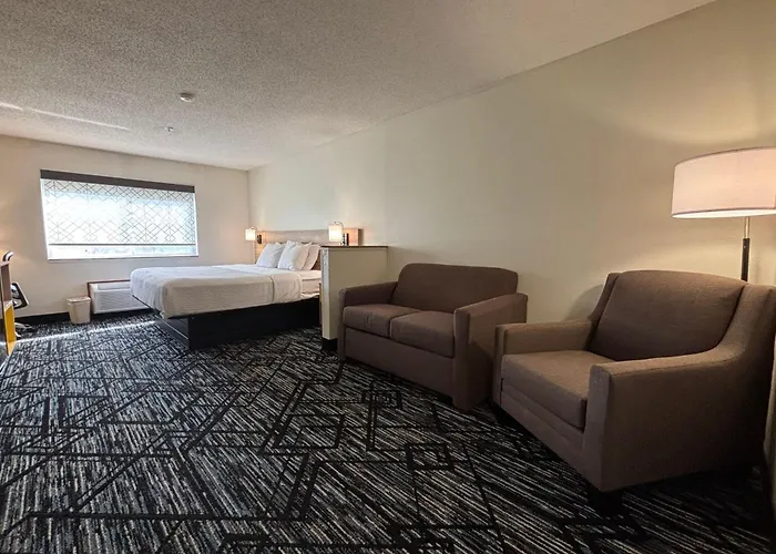 Hotel Baymont By Wyndham Decatur Il North Forsyth