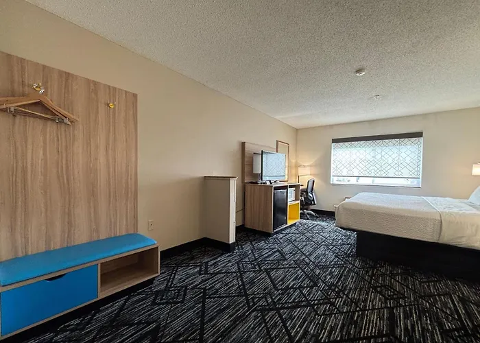 Baymont By Wyndham Decatur Il North 3*