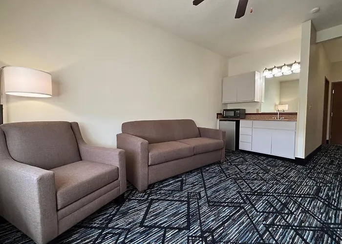 Baymont By Wyndham Decatur Il North 3*