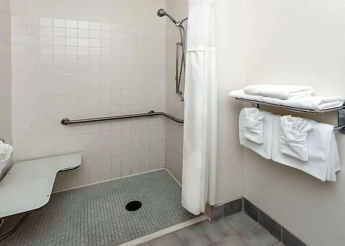 Baymont By Wyndham Decatur Il North Hotel 3*